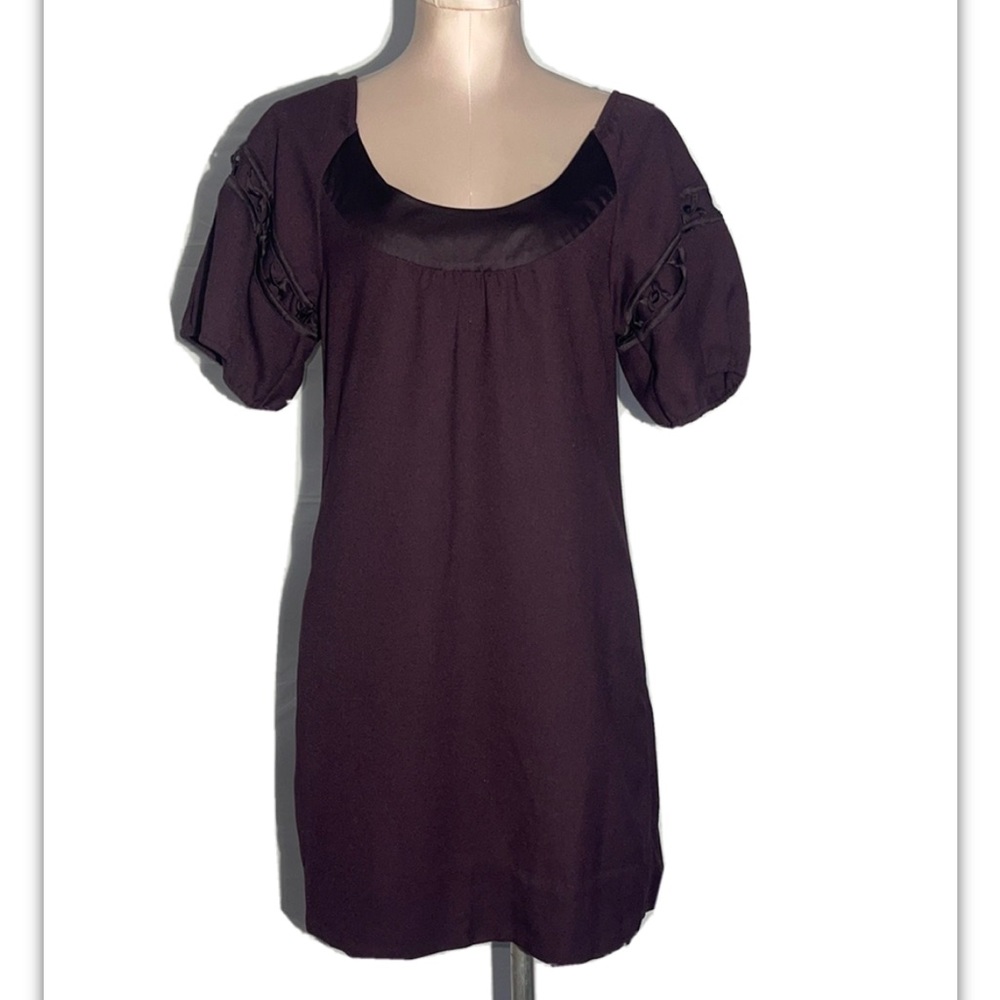 Maeve -Anthropologie wine colored dress. Size 2. Cute details.